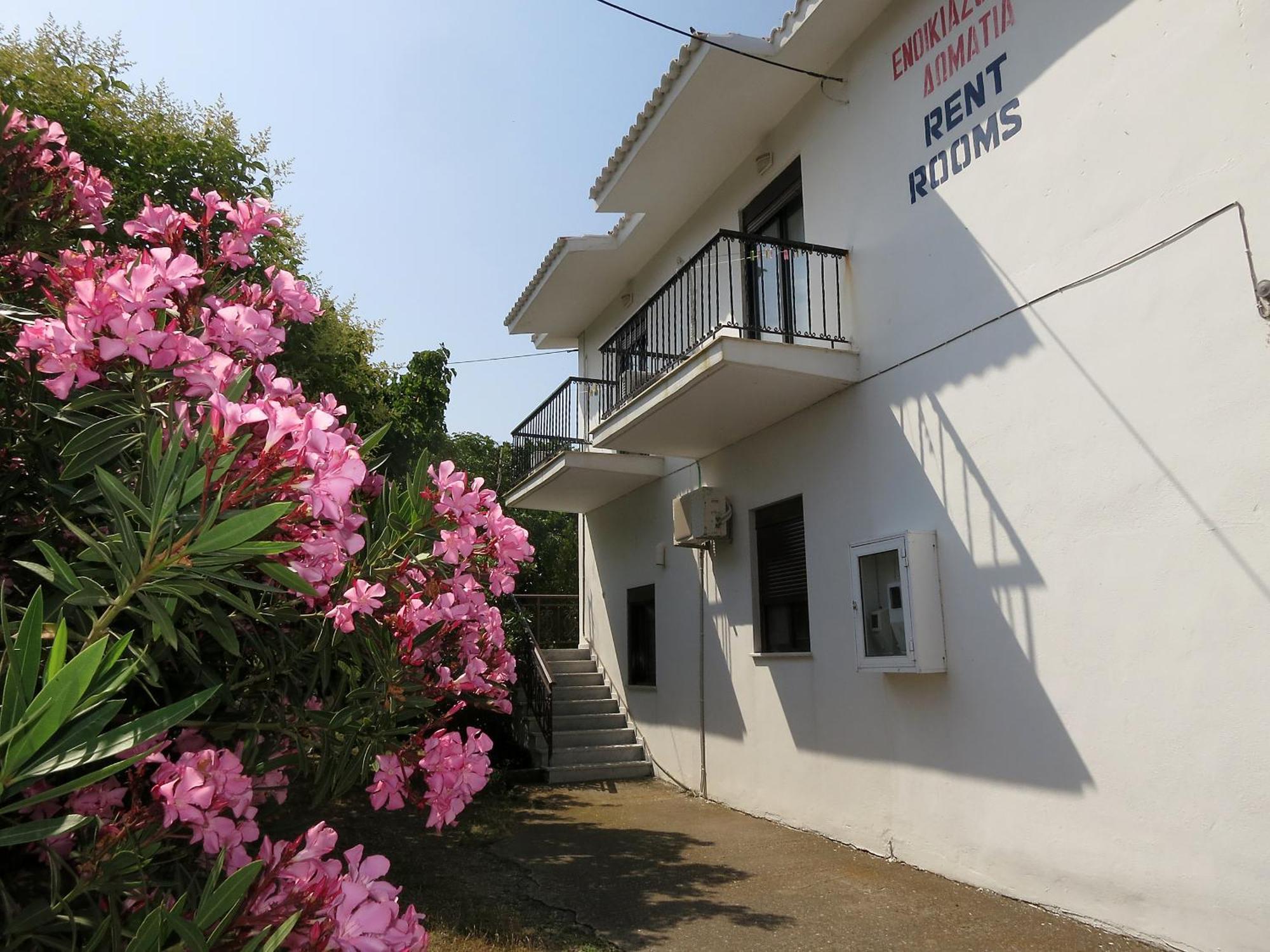 Thanasis Matsas Rooms Kamariótisza Kültér fotó